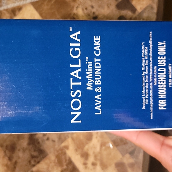 Nostalgia my mini lava and bundt cake 5 in - Picture 2 of 7